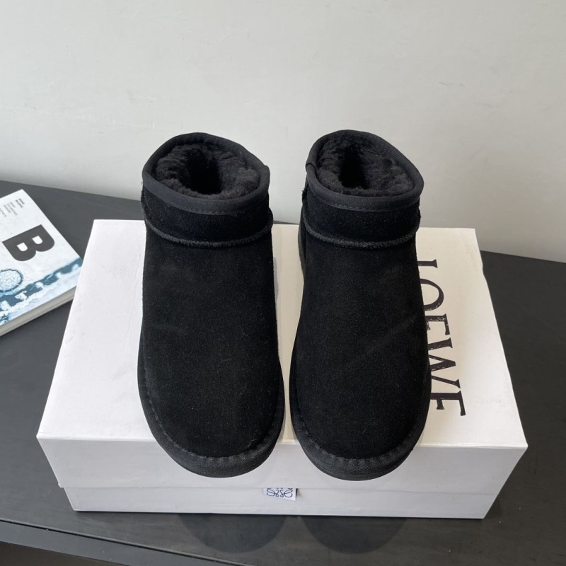 L0ew* boots